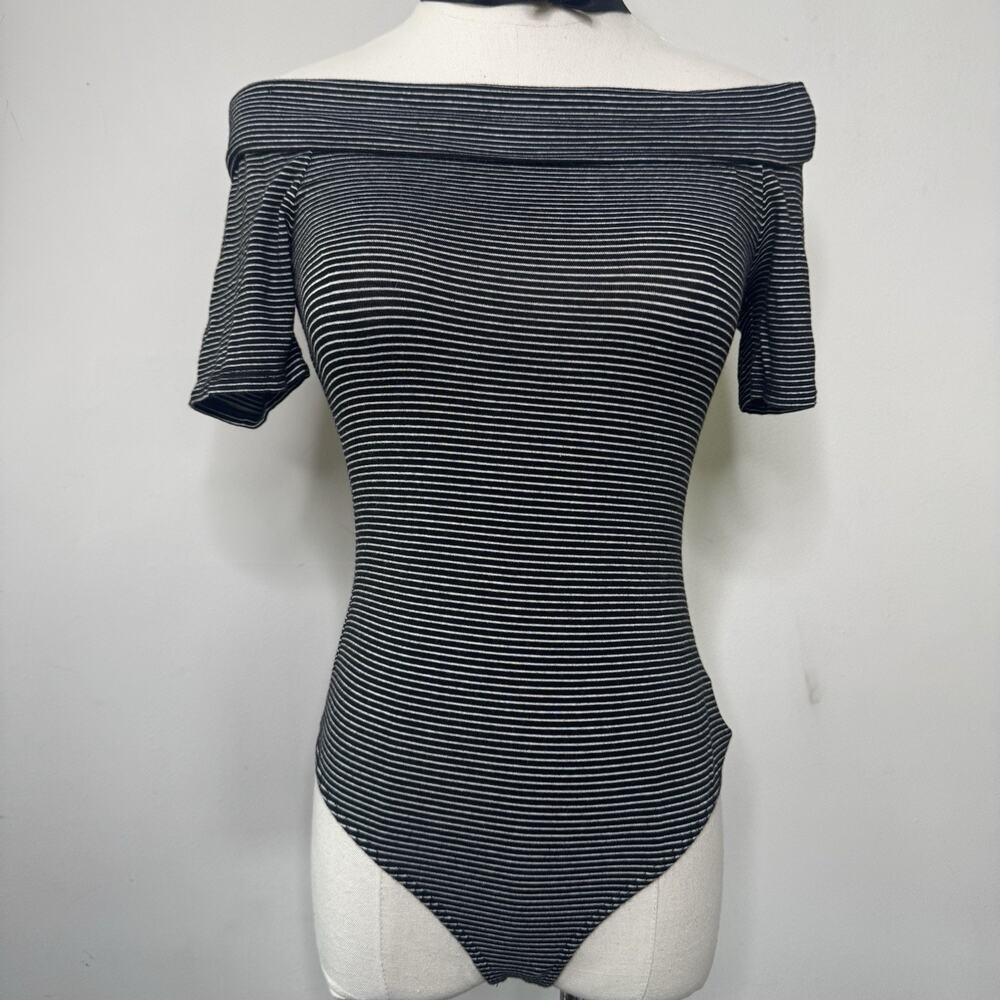 Vintage Guess Y2K Off Shoulder Striped Bodysuit Black M